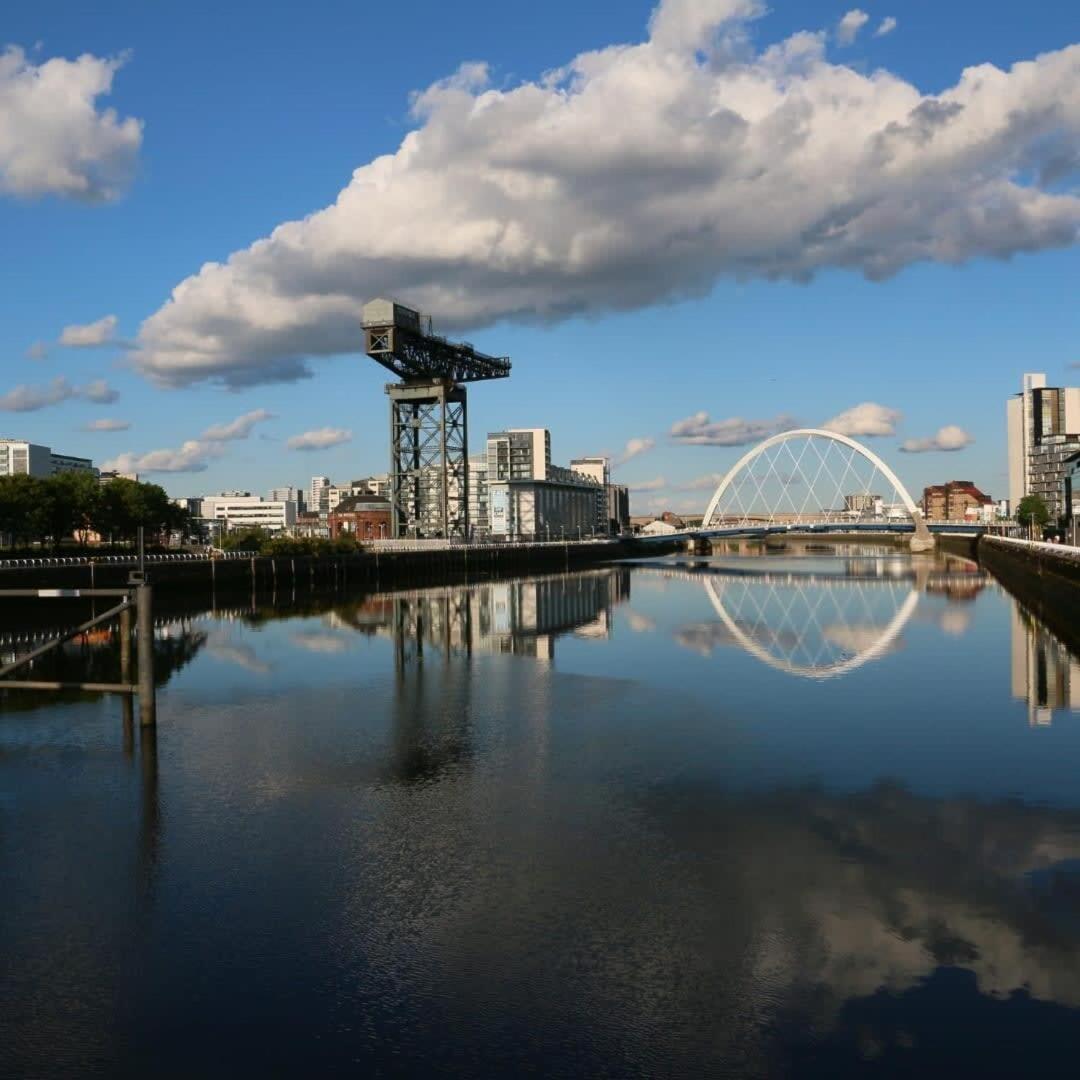 Modern And Refurbished Flat In Merchant City Glasgow Buitenkant foto